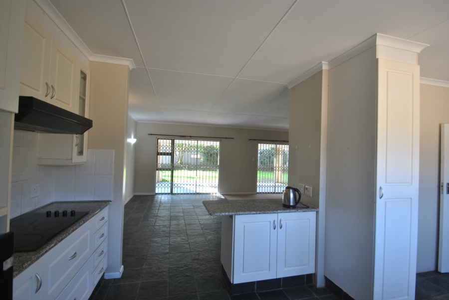 3 Bedroom Property for Sale in Bonza Bay Eastern Cape